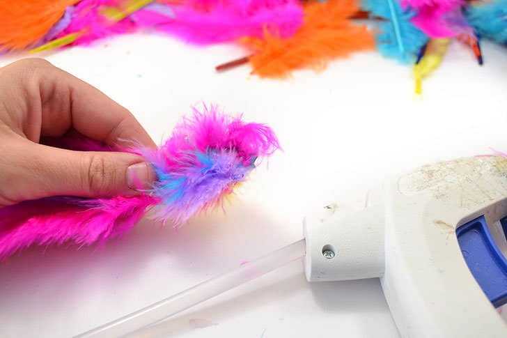 diy-cat-toys-how-to-make-a-feather-wand-4